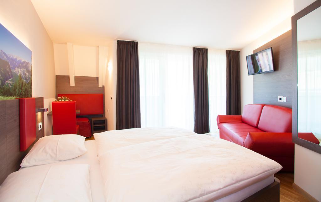 Hotel Comfort Erica Dolomiti Val D'Adige 萨洛尔诺 外观 照片