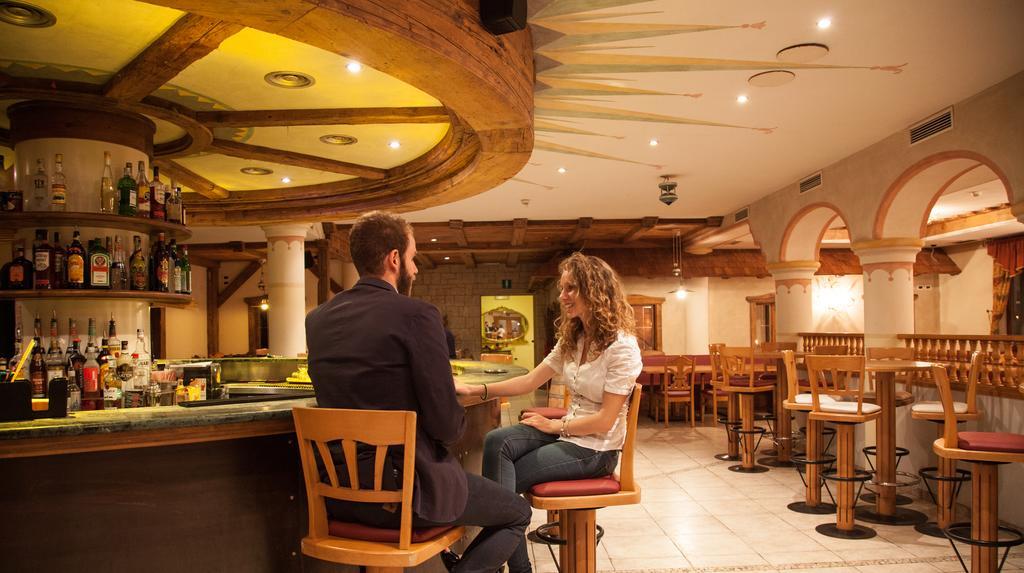 Hotel Comfort Erica Dolomiti Val D'Adige 萨洛尔诺 外观 照片